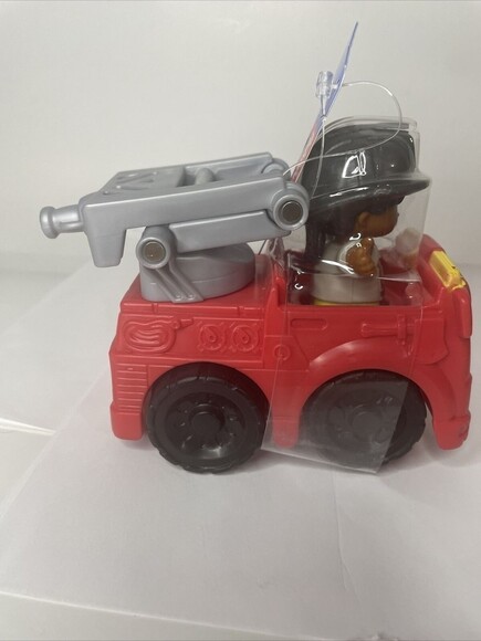 New Fisher-Price Little People to The Rescue Fire Truck 2 piece - Picture 10 of 10
